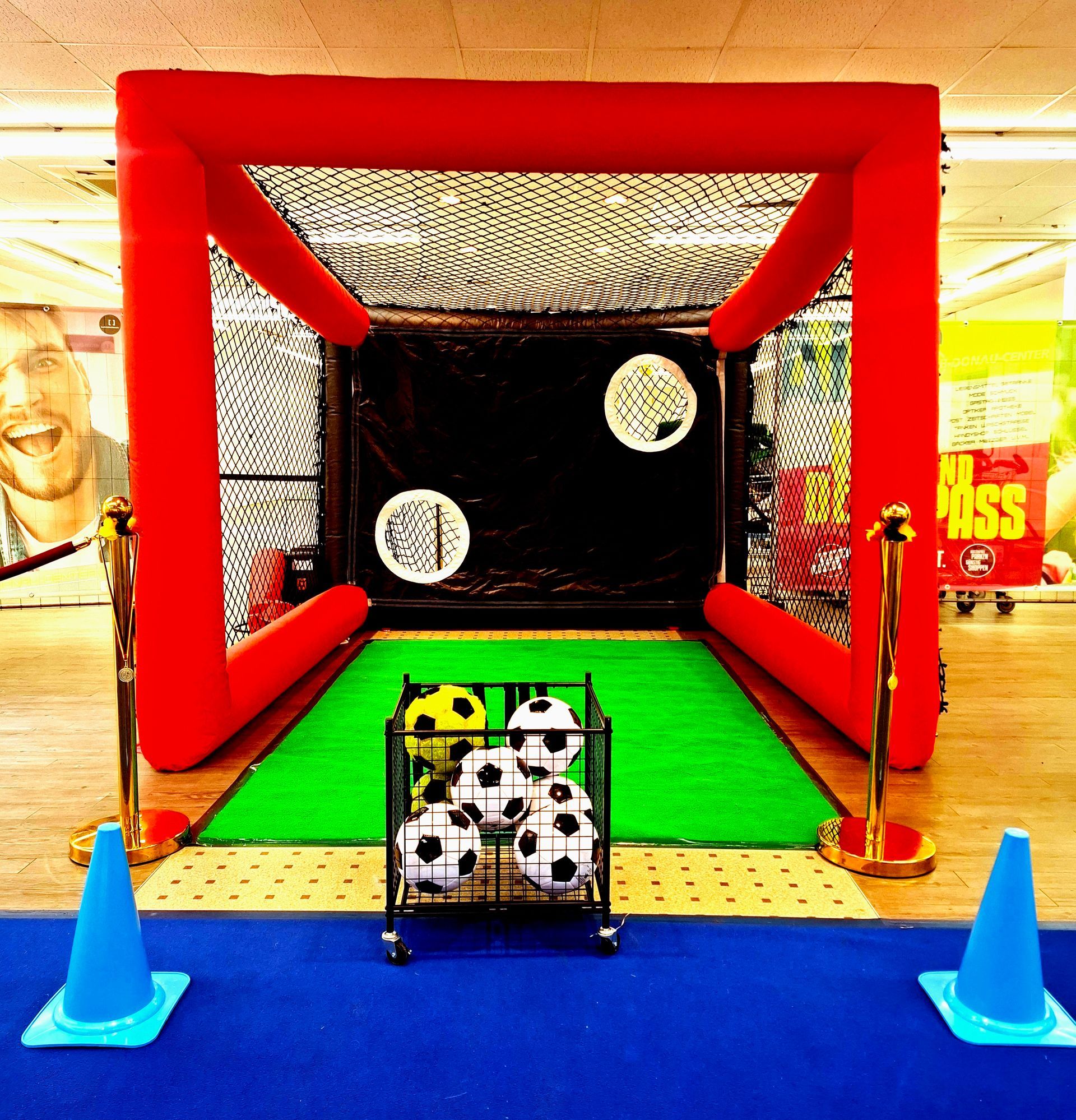 Standort-Aktivierung durch Fußball-Sommer Event-Module für Familien-Zielgruppen