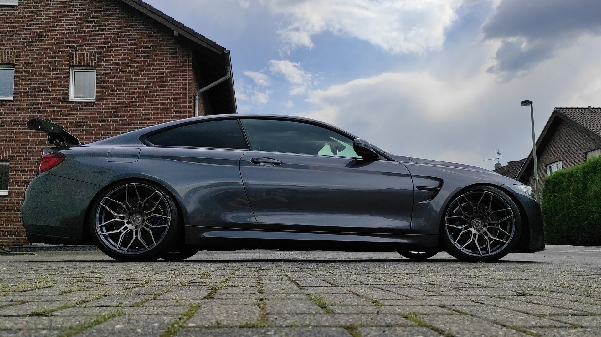 BMW M4 Competition nach der Felgenveredelung