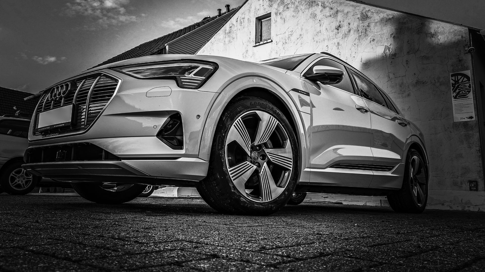 Audi etron 55 Quattro nach dem Felgen glanzdrehen Audi etron 55 Quattro nach dem Felgen glanzdrehen