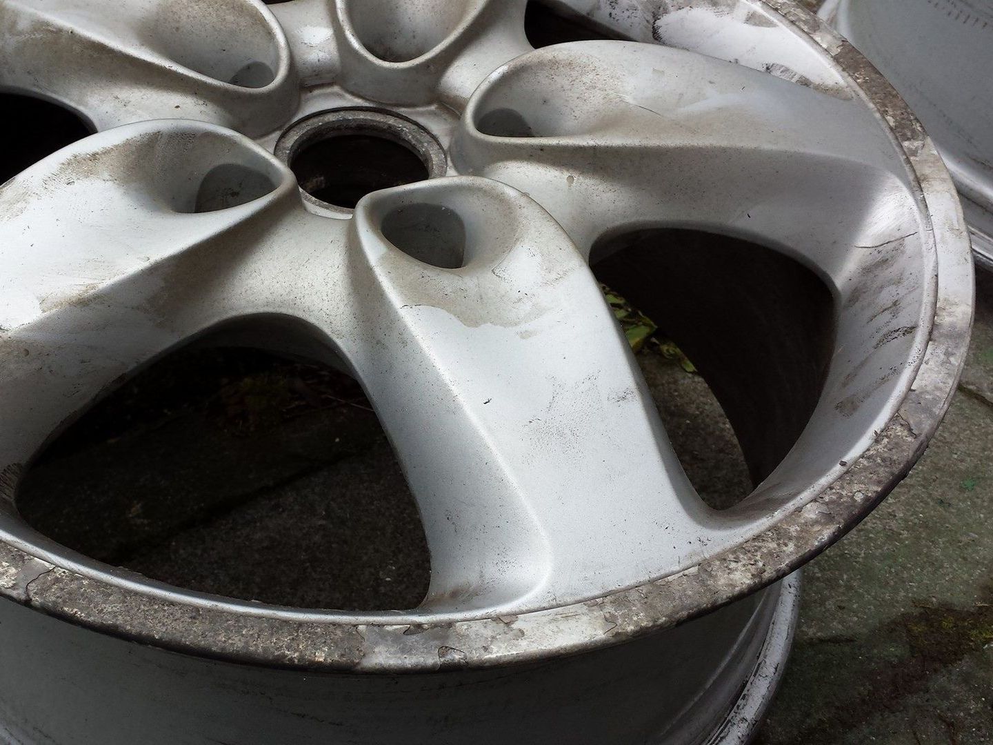 Porsche Boxter Felge stark von Korrosion befallen Porsche Boxter Felge stark von Korrosion befallen