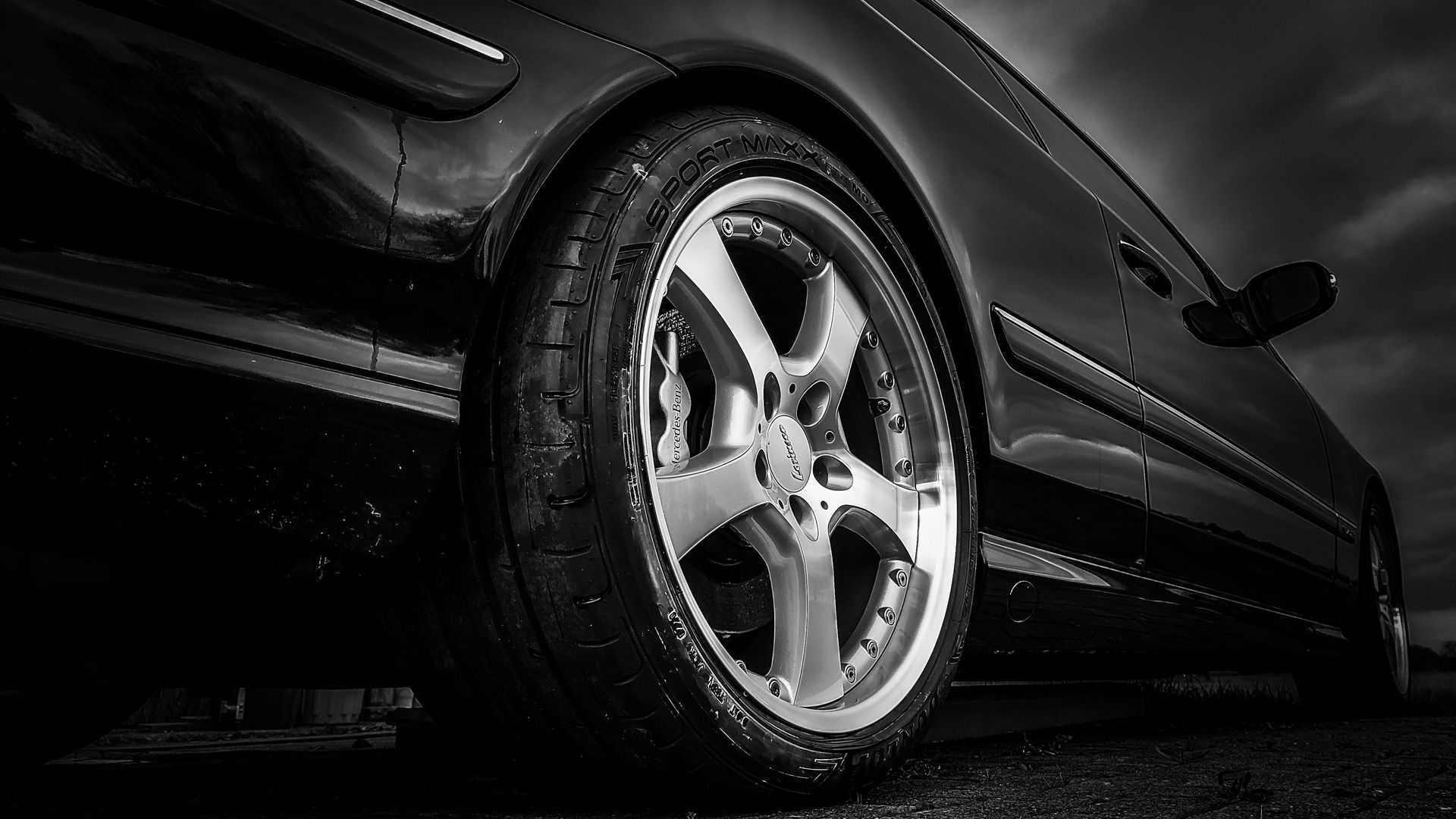 Mehrteilige Lorinser nach dem Felgen aufbereiten Mehrteilige Lorinser nach dem Felgen aufbereiten