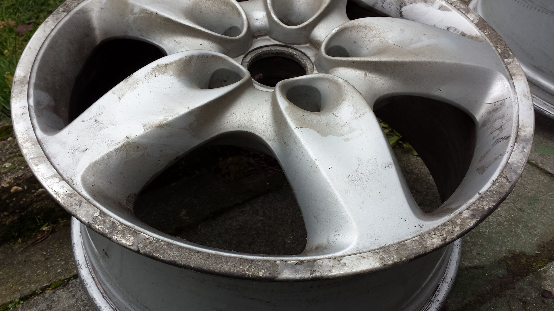 Porsche Boxter Felge stark von Korrosion befallen Porsche Boxter Felge stark von Korrosion befallen