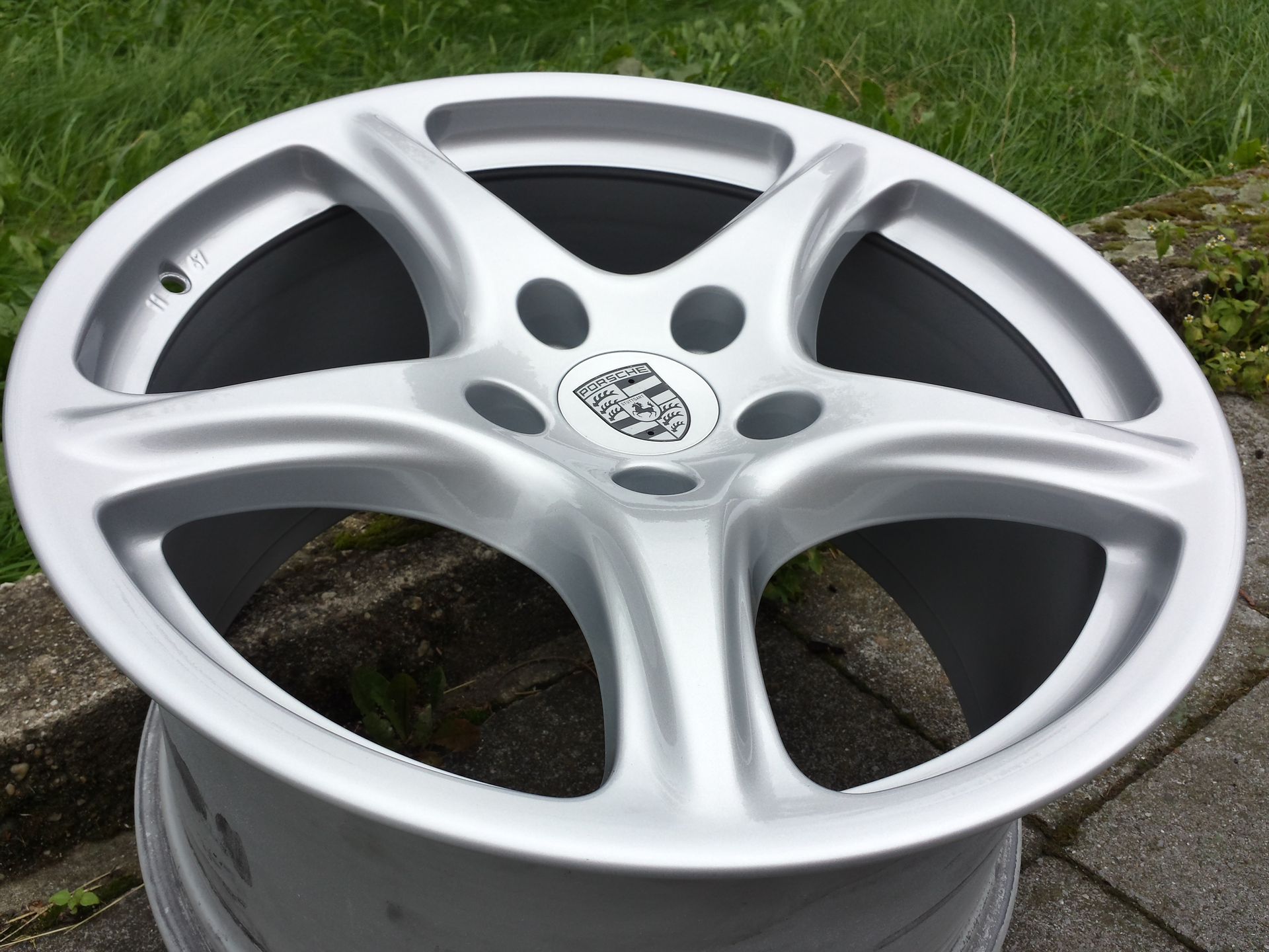 Porsche Felge nach der Reparatur