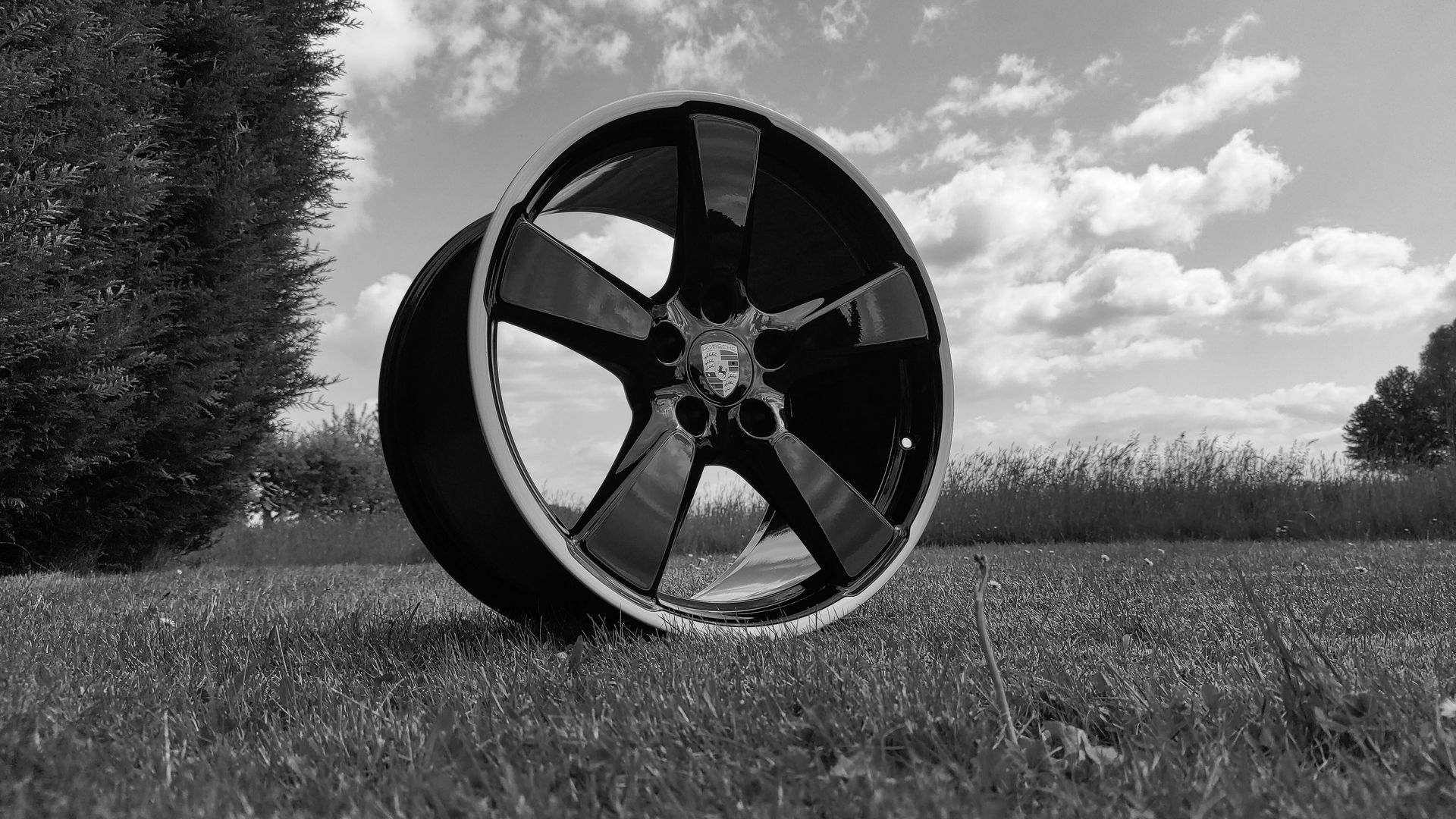 Porsche Felge nach einer Felgenveredelung