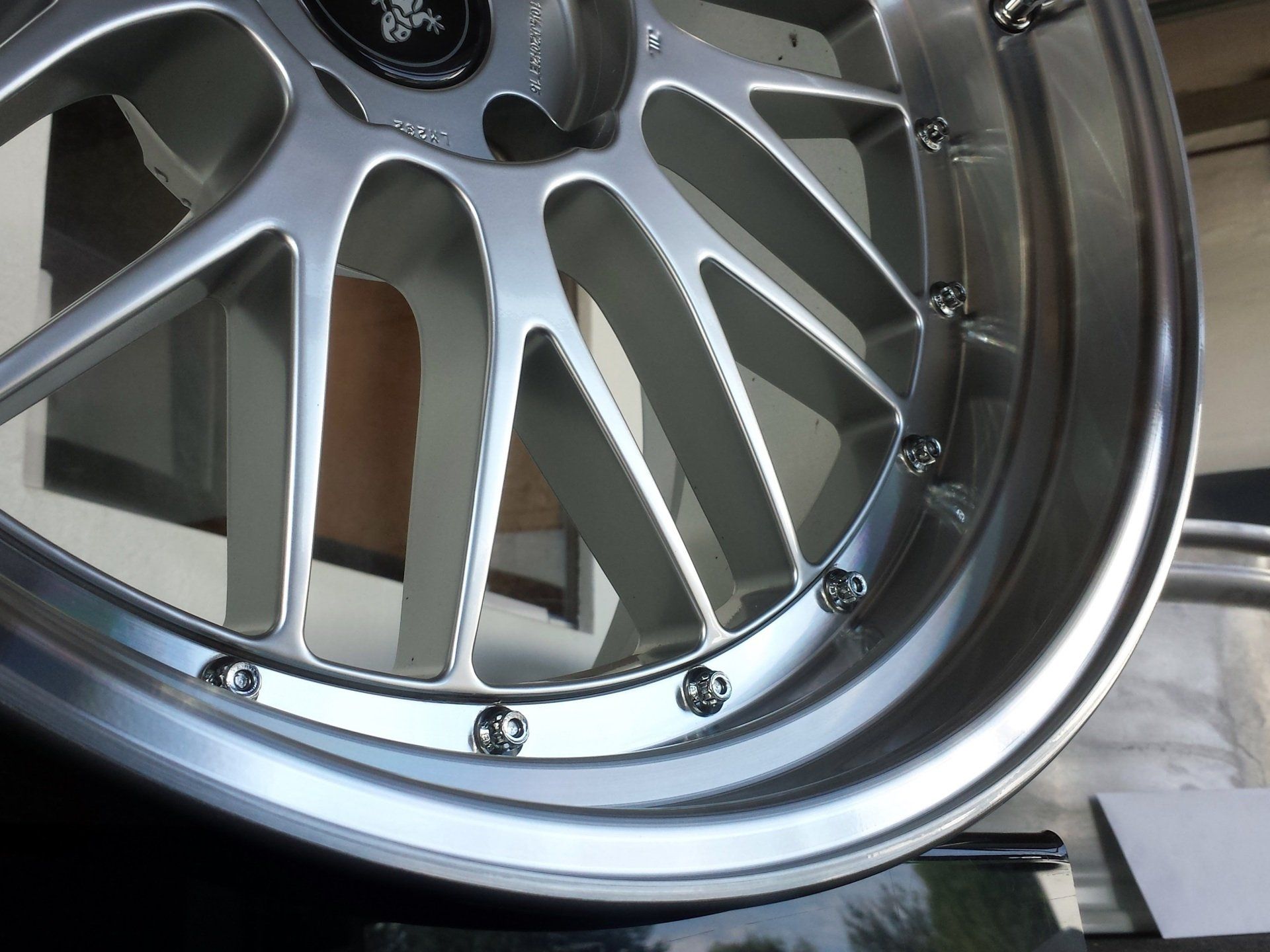 Wiesmann Roadster Felge nach der Instandsetzung