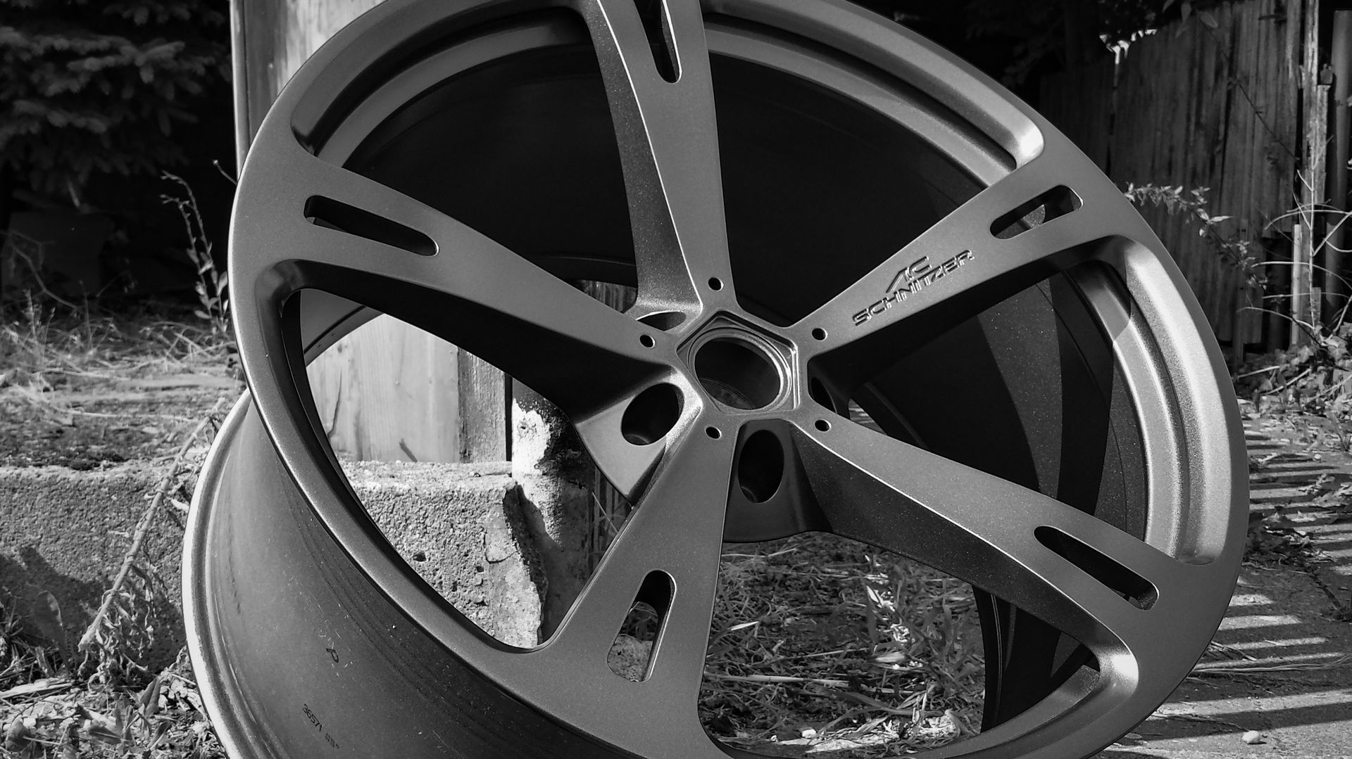 AC Schnitzer Felge nach der Felgenreparatur AC Schnitzer Felge nach der Felgenreparatur