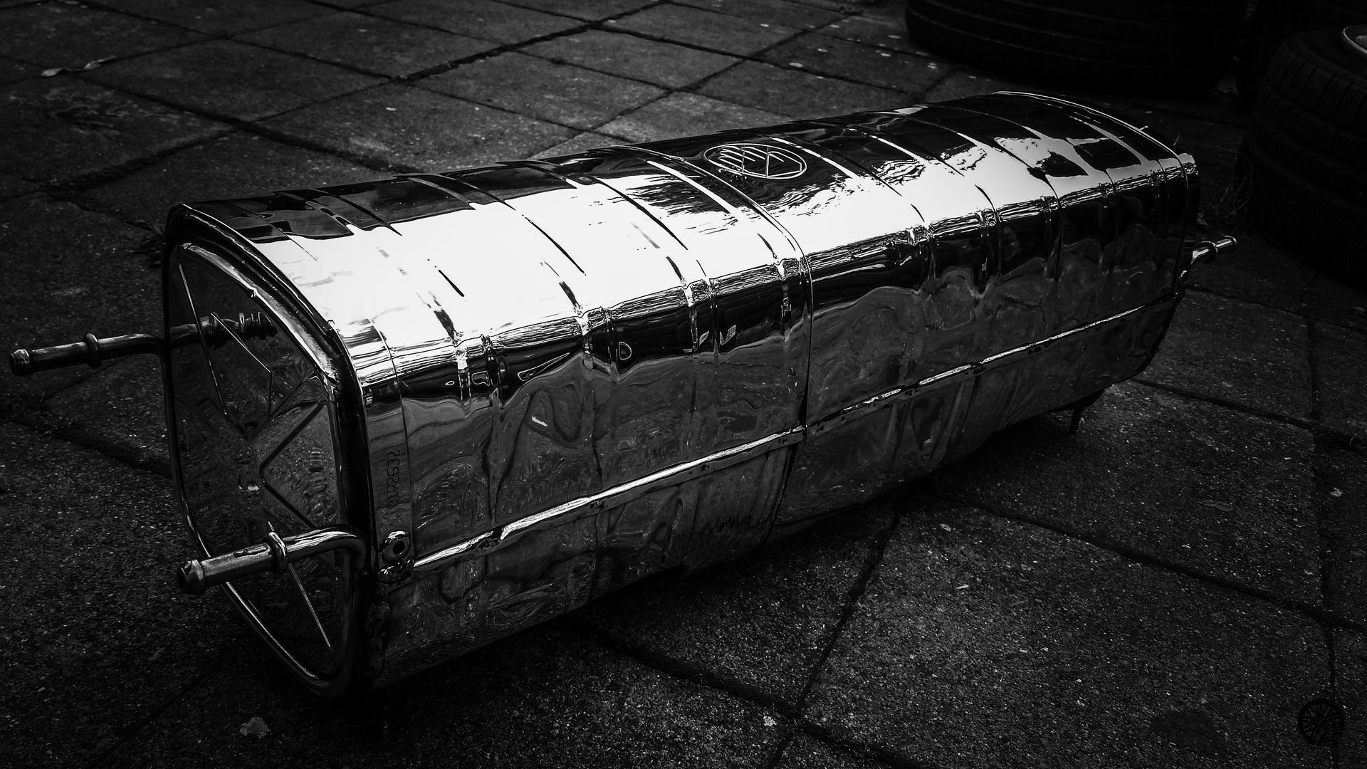 Ferrari Edelstahl Abgasanlage spiegelpoliert