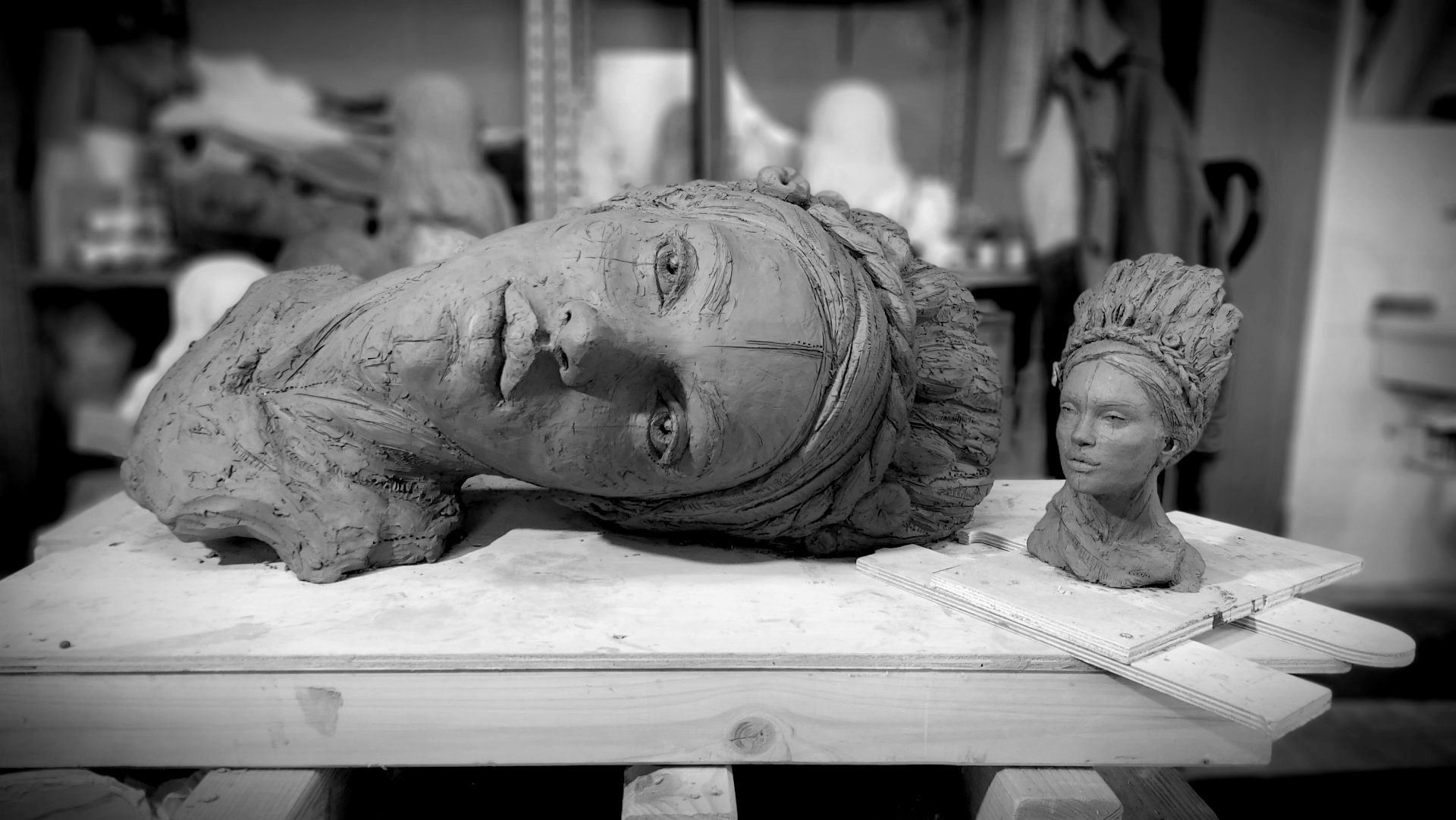 Venere, modellazione in creta, scultura di Eleonora Francioni Antonio Mastromarino, scultori a Pietrasanta