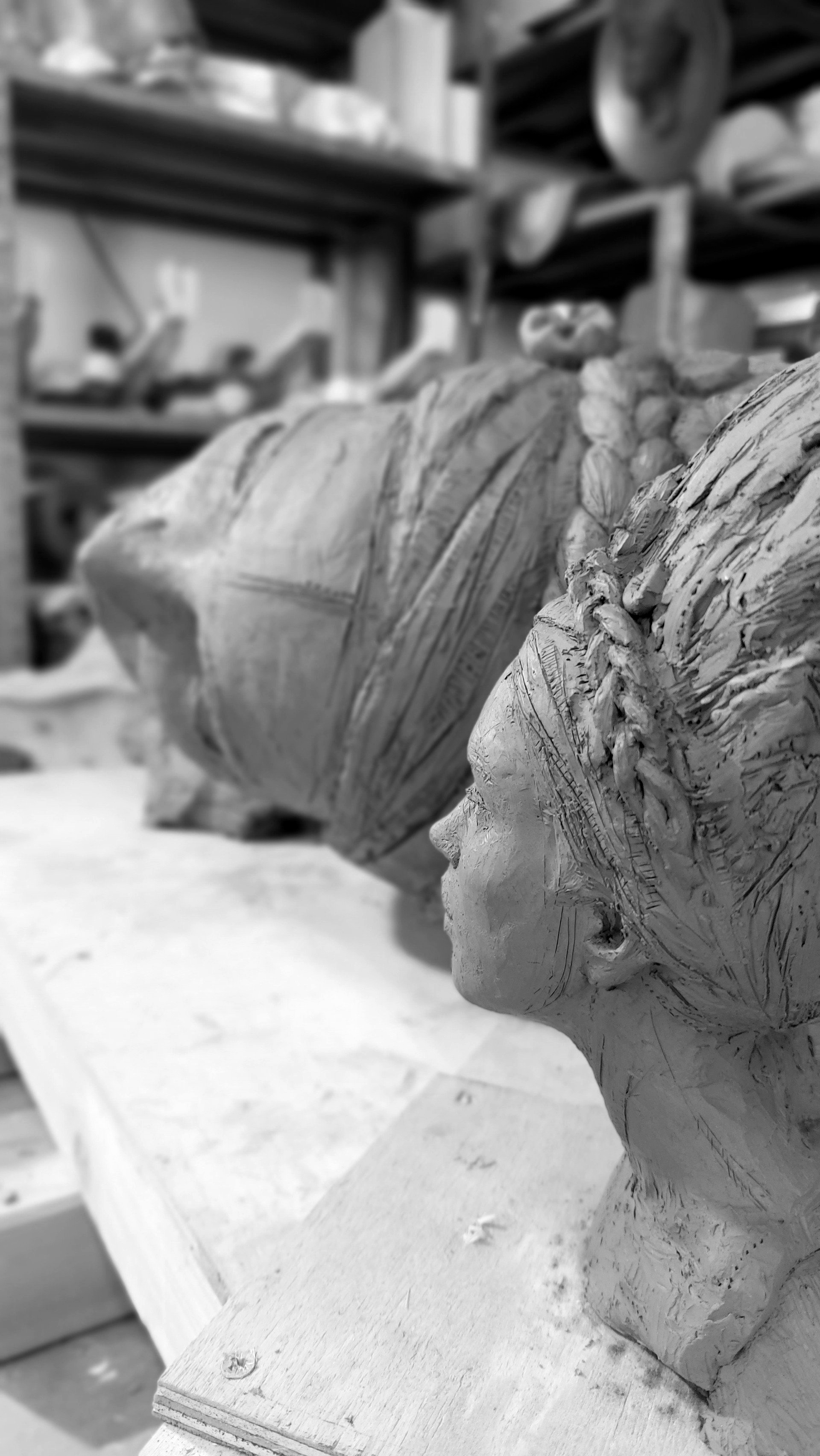 Venere, modellazione in creta, scultura di Eleonora Francioni Antonio Mastromarino, scultori a Pietrasanta