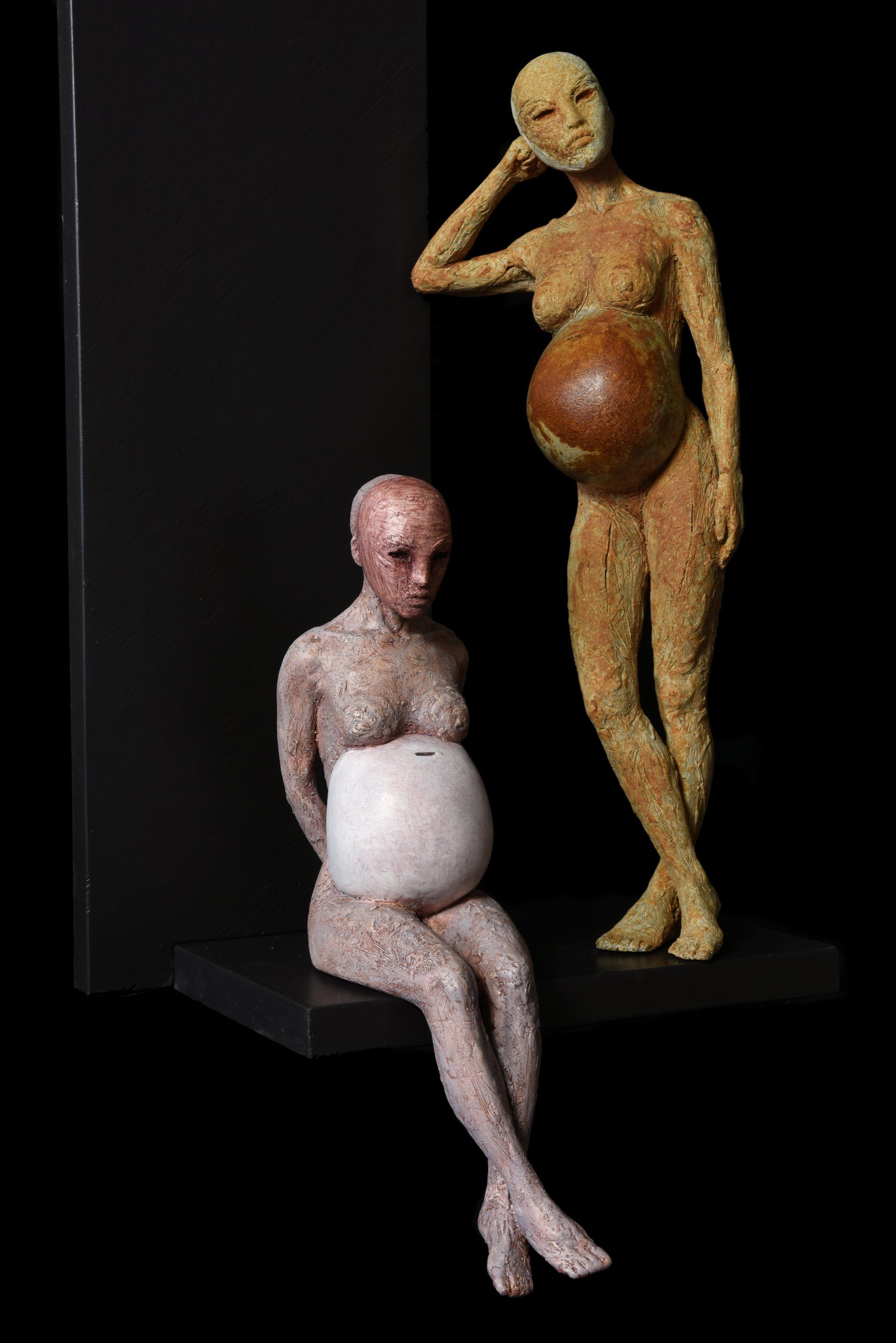 #femalepiggybank, scultura di Eleonora Francioni e Antonio Mastromarino, artisti a Pietrasanta