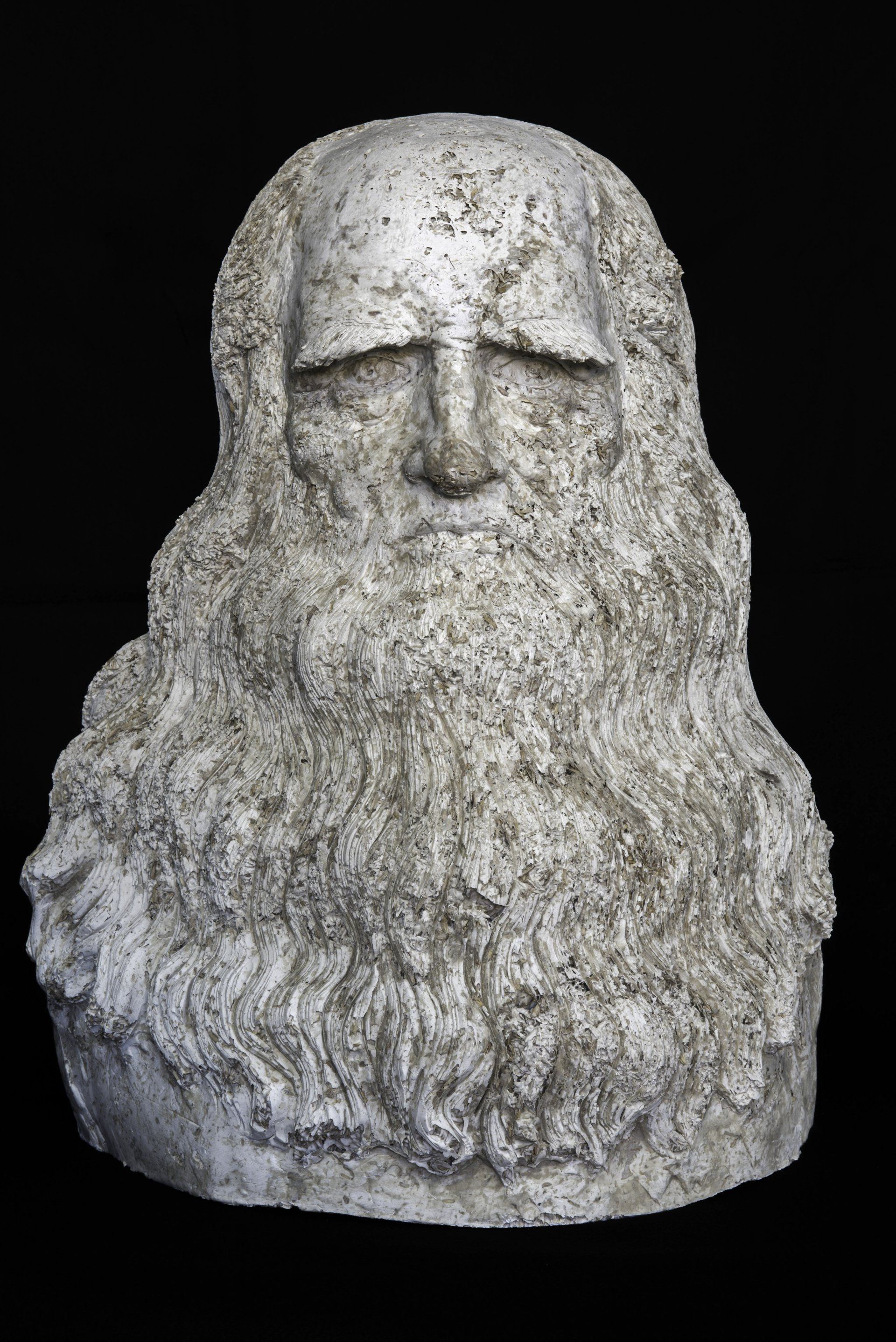 Leonardo Da Vinci, scultura di Eleonora Francioni e Antonio Mastromarino, scultori a Pietrasanta. Arte sostenibile