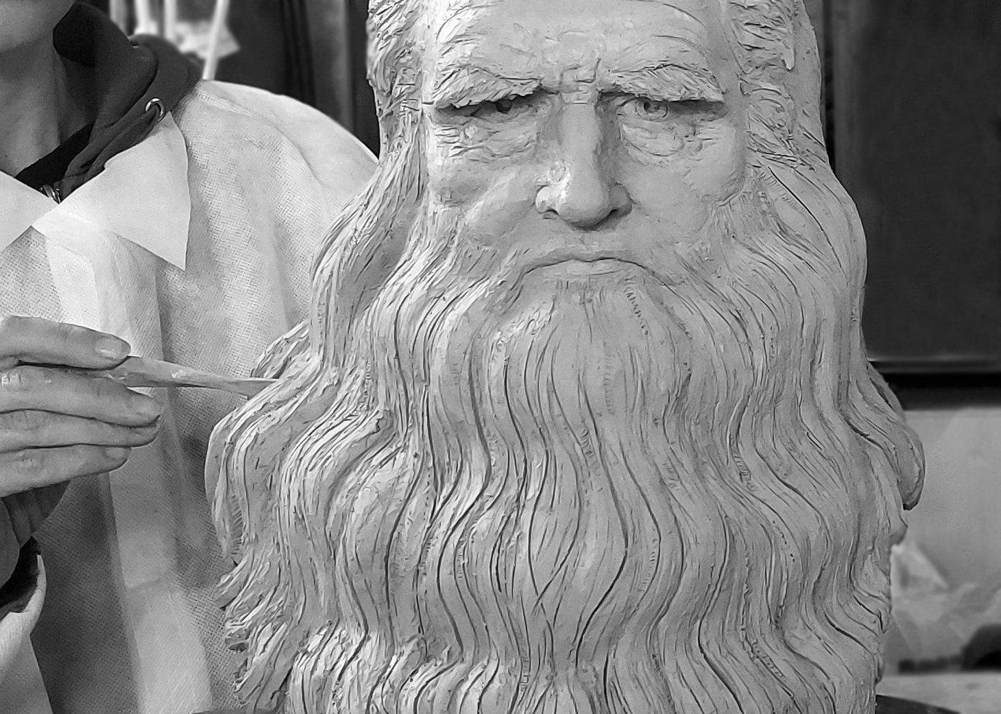 Leonardo Da Vinci, modello in creta, scultura di Eleonora Francioni e Antonio Mastromarino, artisti a Pietrasanta