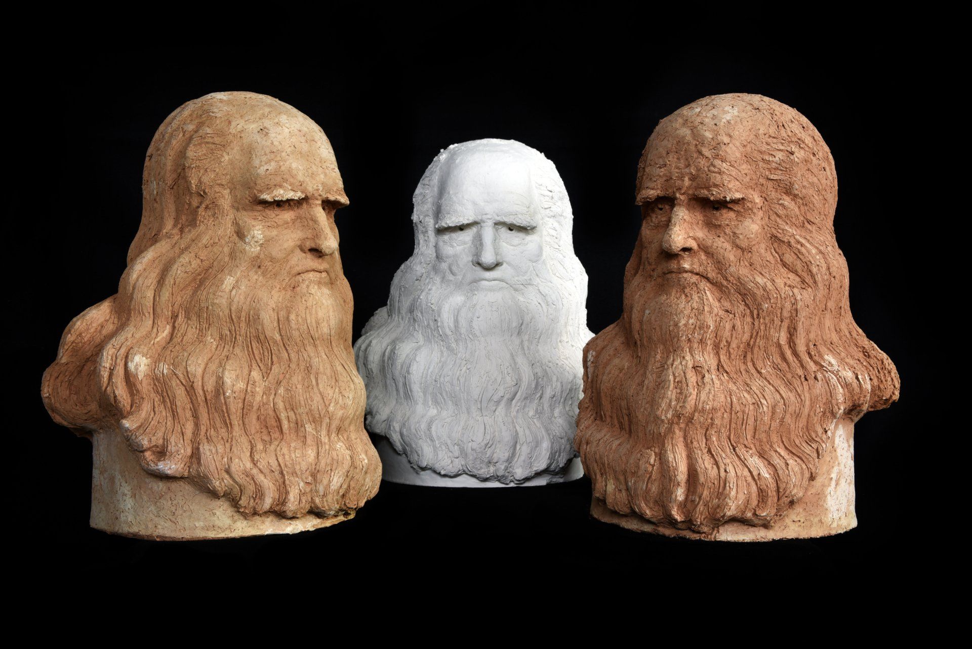 Leonardo Da Vinci, scultura di Eleonora Francioni e Antonio Mastromarino, scultori a Pietrasanta. Arte sostenibile