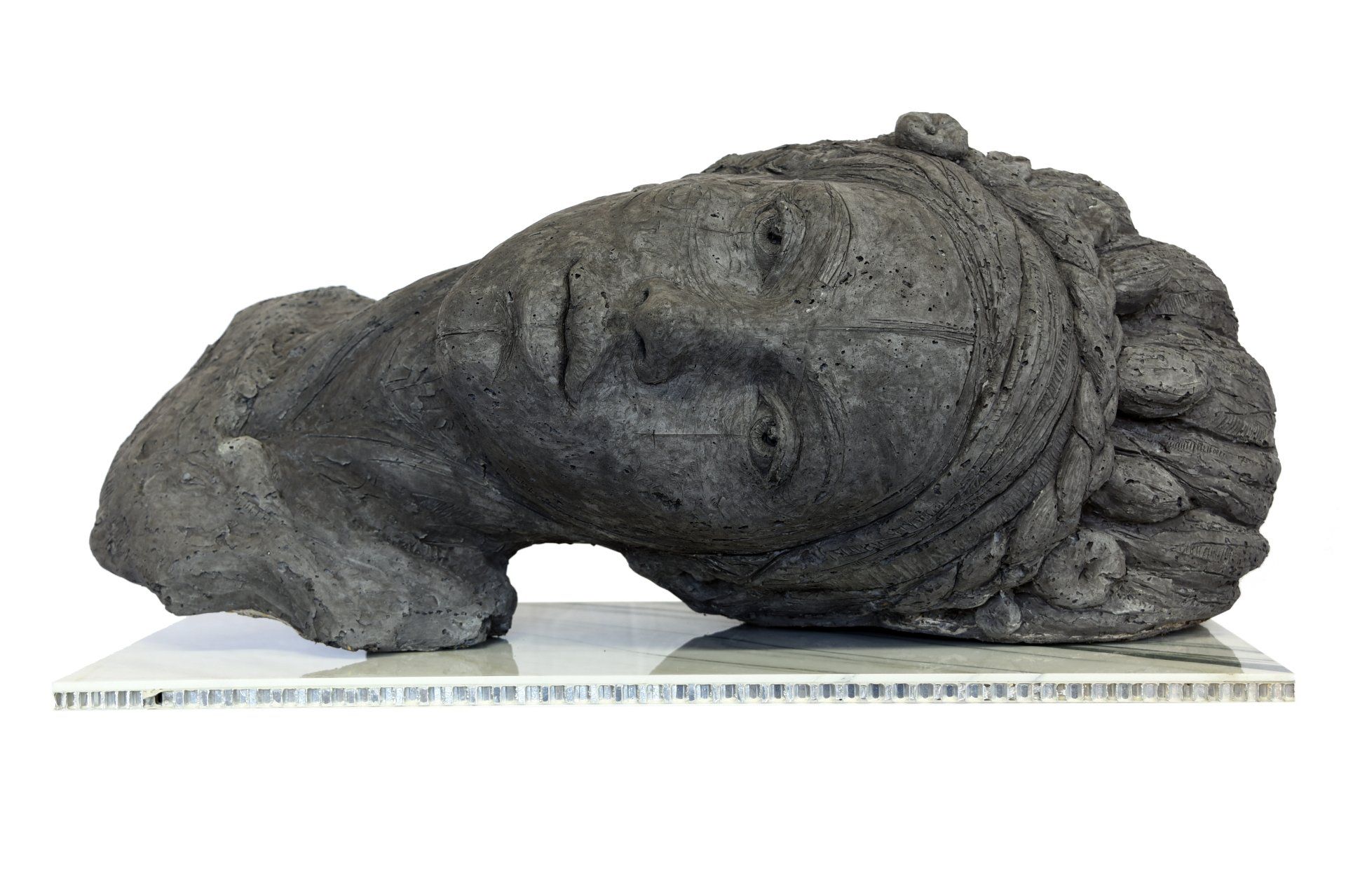 Venere, scultura di Eleonora Francioni Antonio Mastromarino, scultori a Pietrasanta