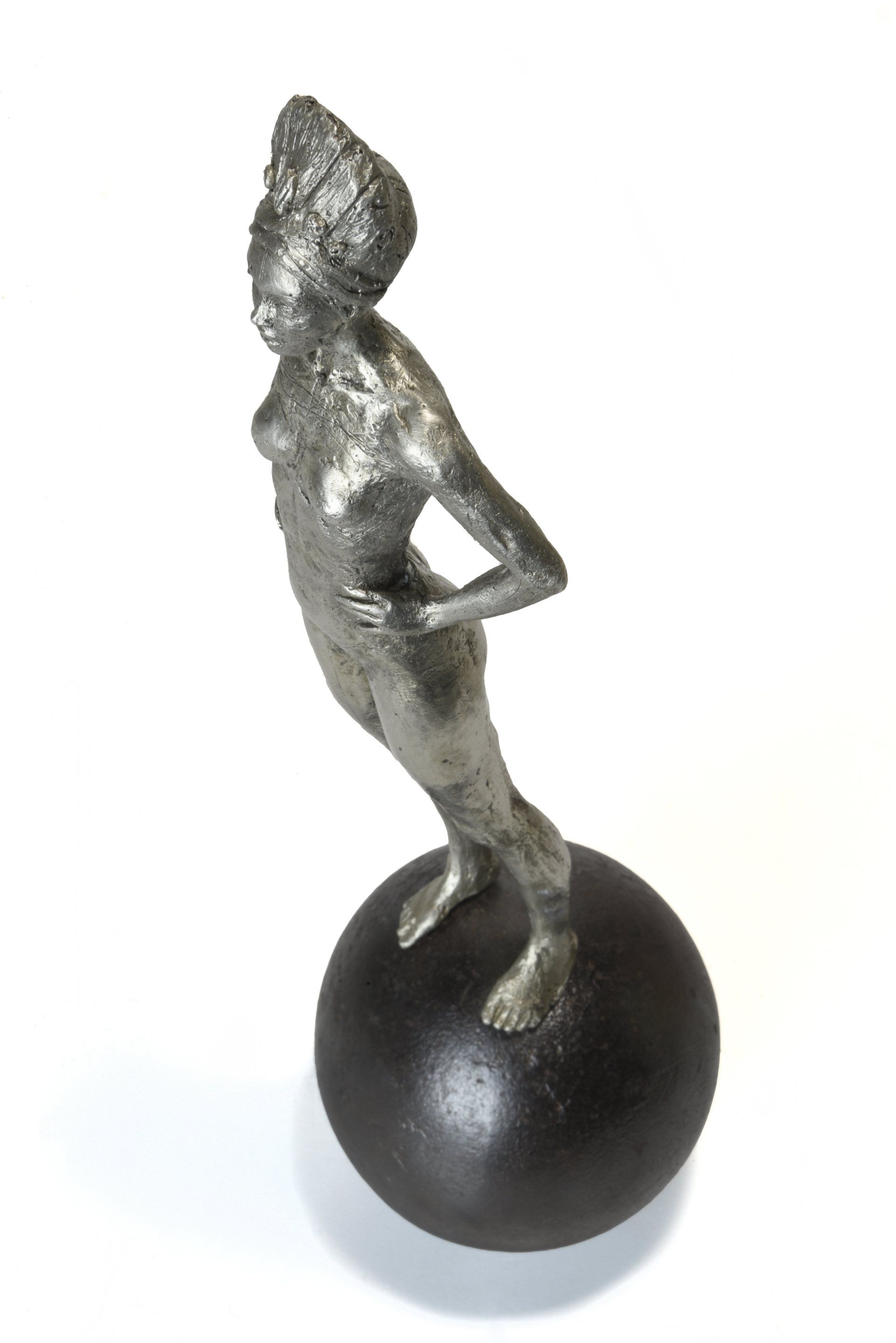 Il mondo di Venere, scultura in bronzo di Eleonora Francioni e Antonio Mastromarino, Pietrasanta.