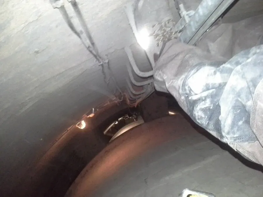 Inspection of vertical ladders including climbing protection