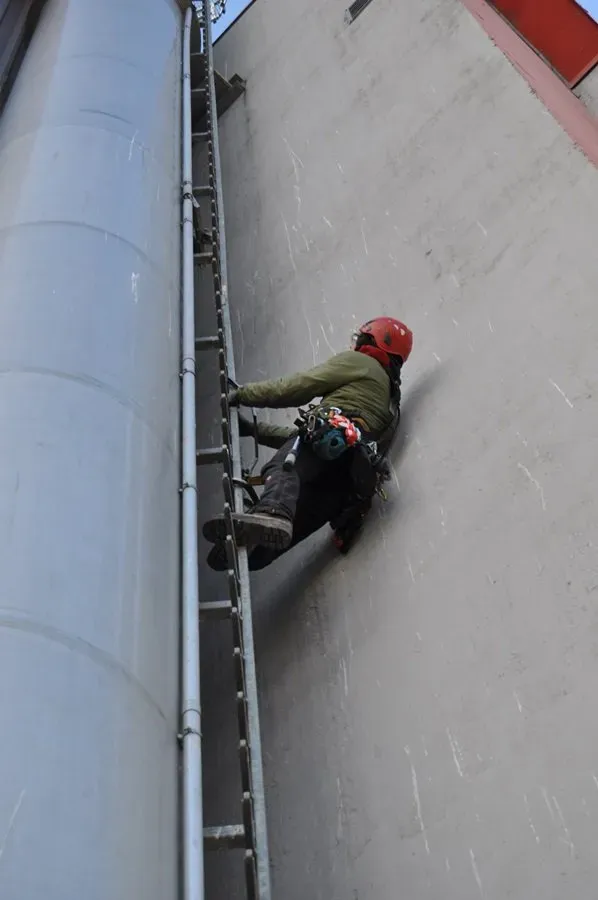 Test DIN 18799-2 PPE Check Poelmann