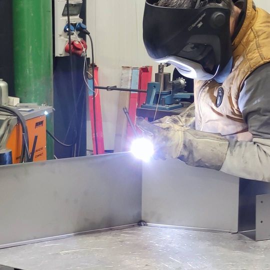 Schweißteile nach maß aus Blech