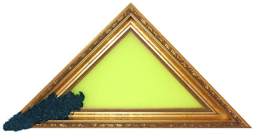 Holz, Federn, farbiges Acrylglas