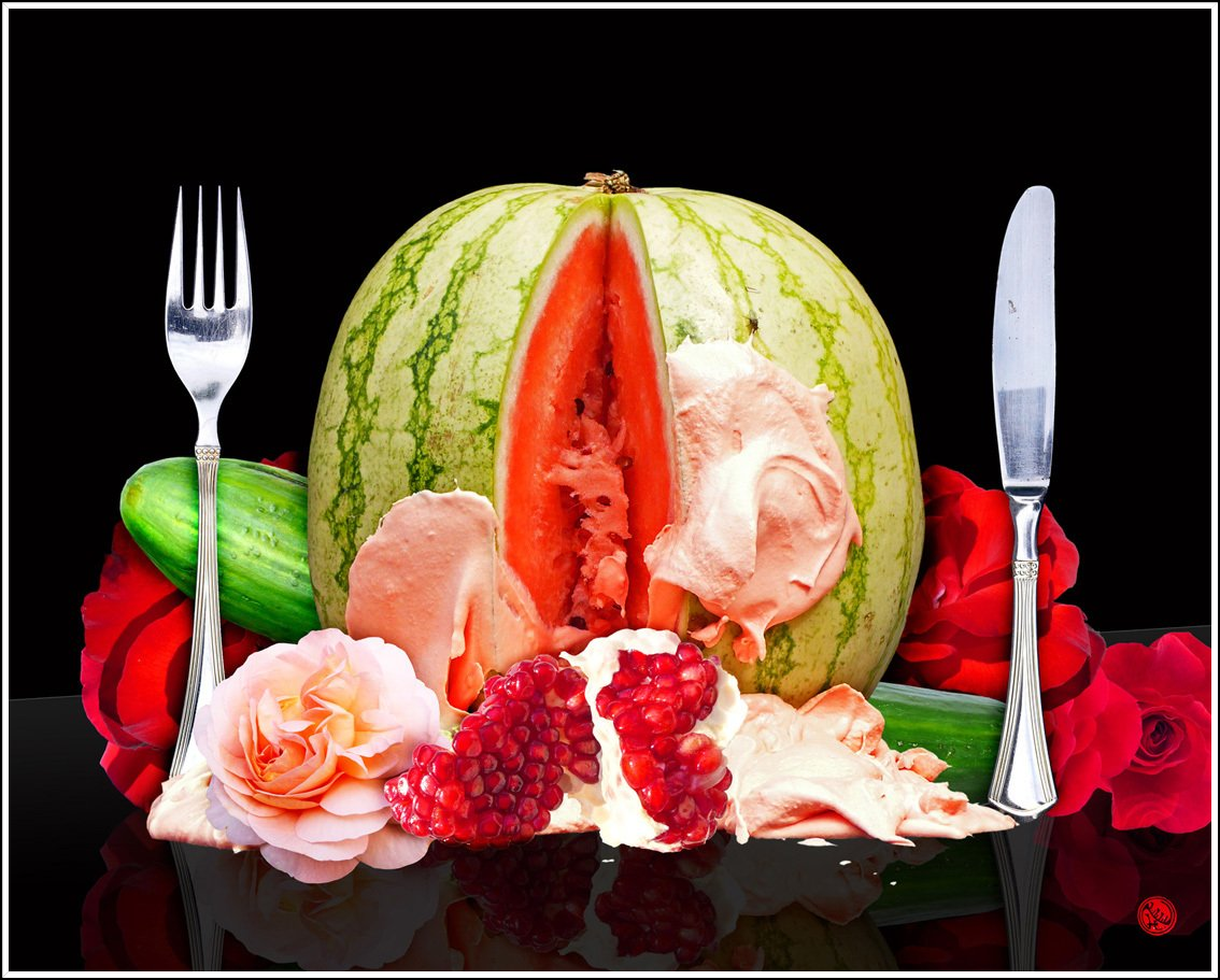 Wassermelone Gurke Besteck Schlagsahne Rosen Granatapfel