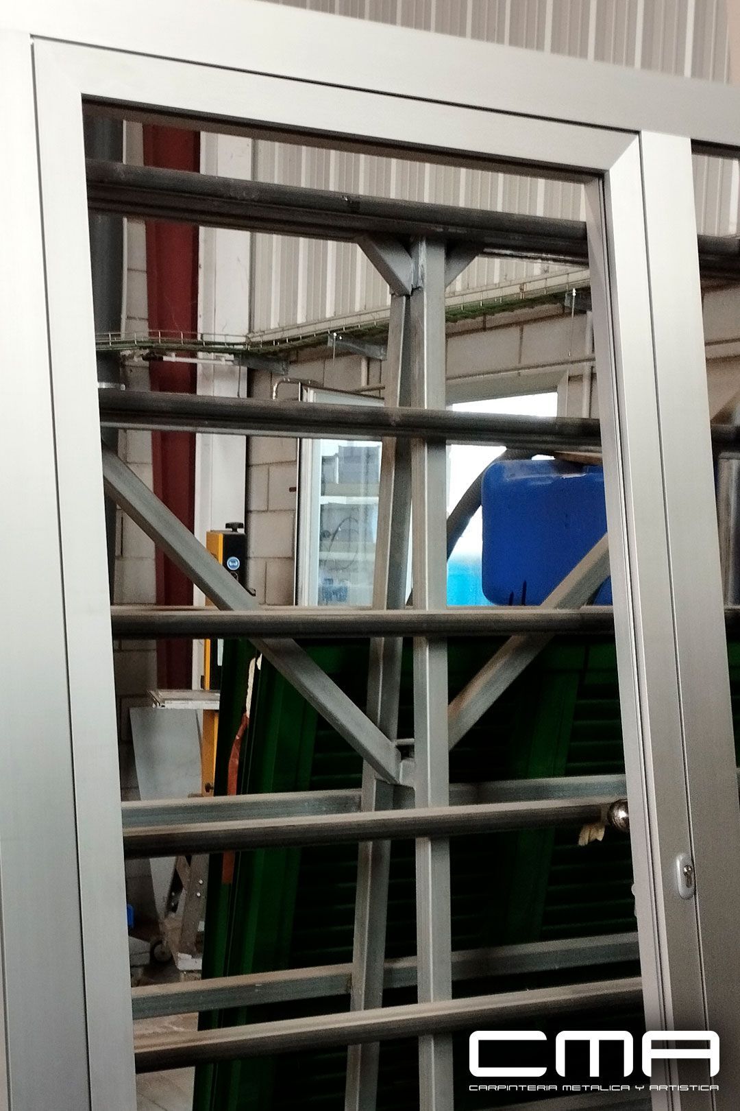 Proceso de fabricación puerta de entrada por CMA Balear Proceso de fabricación puerta de entrada para comunidades de propietarios en palma de Mallorca fabricada por CMA Balear