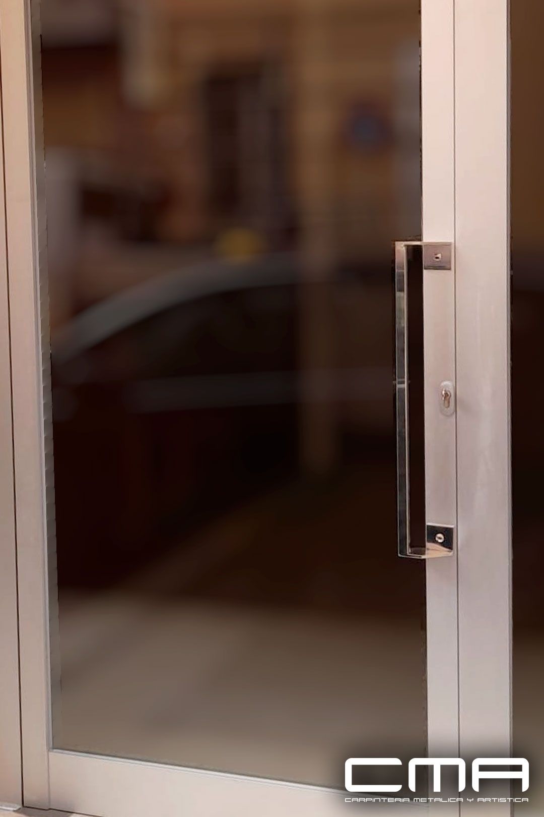 puerta de entrada para comunidades de propietarios fabricada por CMA Balear puerta de entrada para comunidades de propietarios en palma de Mallorca fabricada por CMA Balear