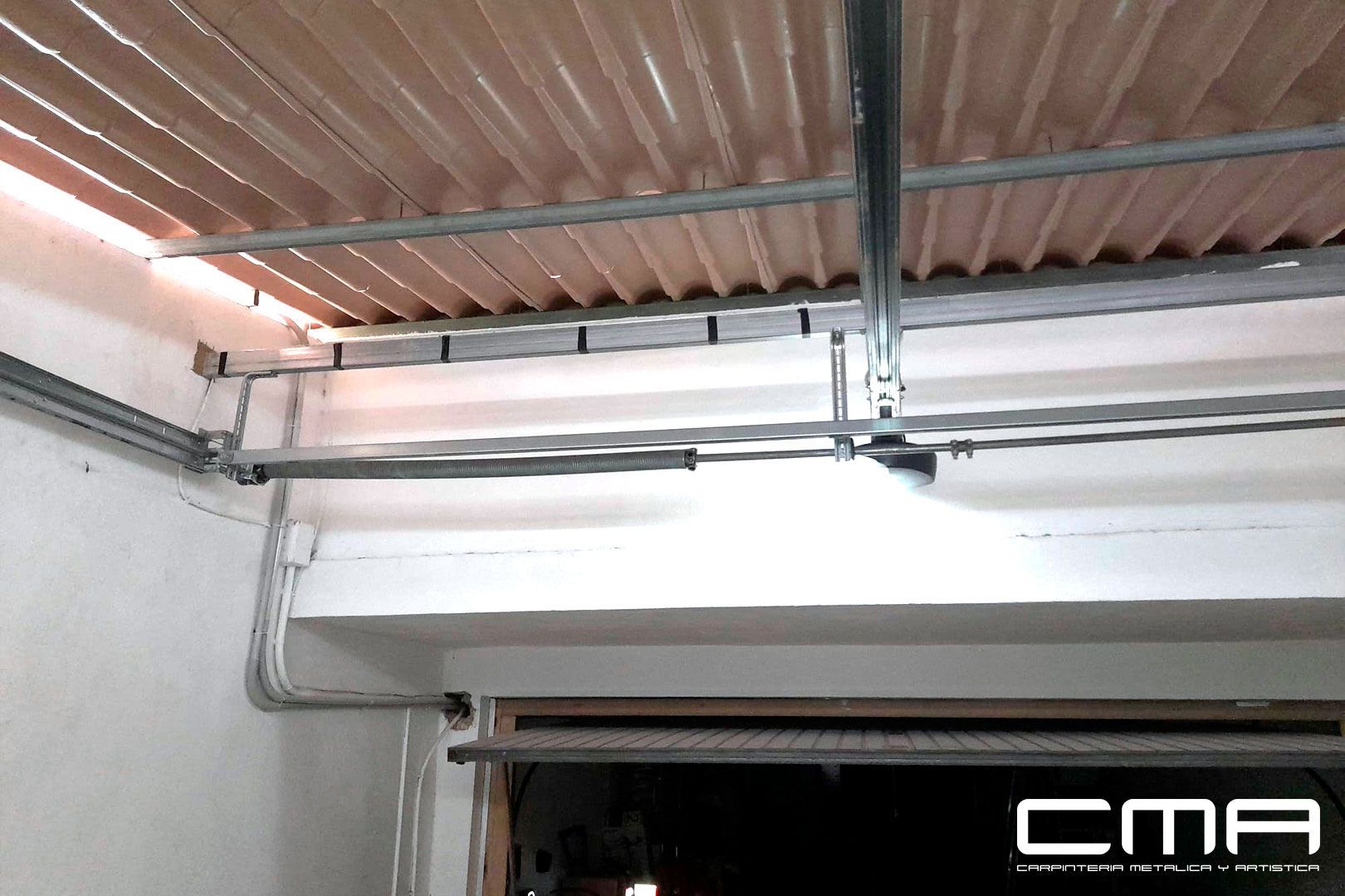 Proceso de fabricación puerta de entrada viviendas y bloques de pisos en Mallorca fabricada por CMA Balear Proceso de fabricación puerta de entrada viviendas y bloques de pisos en Mallorca fabricada por CMA Balear