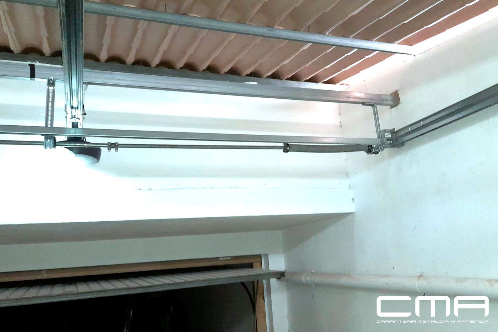 Proceso de fabricación puerta de entrada por CMA Balear Proceso de fabricación puerta de entrada para comunidades de propietarios en palma de Mallorca fabricada por CMA Balear