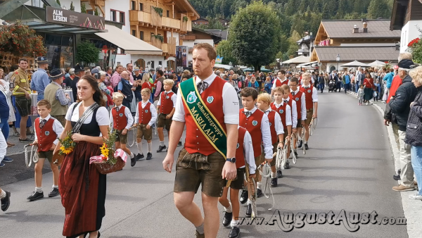 Schnalzergruppe Maria Alm. Foto: August Aust Schnalzergruppe Maria Alm. Foto: August Aust
