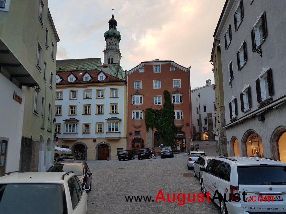 Stadtpfarrkirche Hall in Tirol. Foto August Aust.