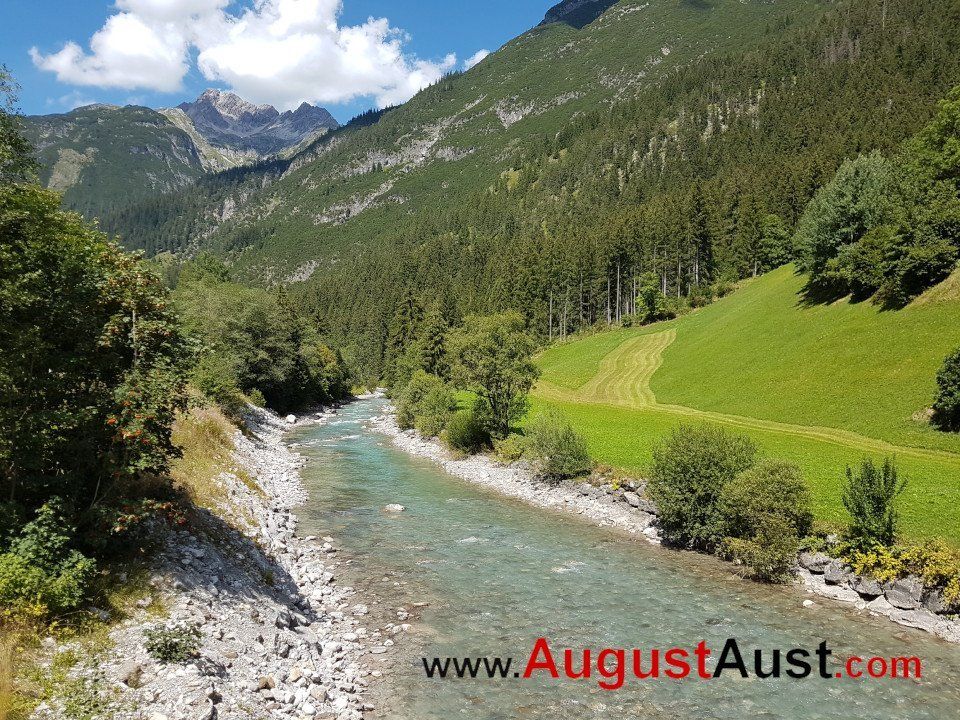 Der Lech ist 256 km lang und entspringt in Vorarlberg