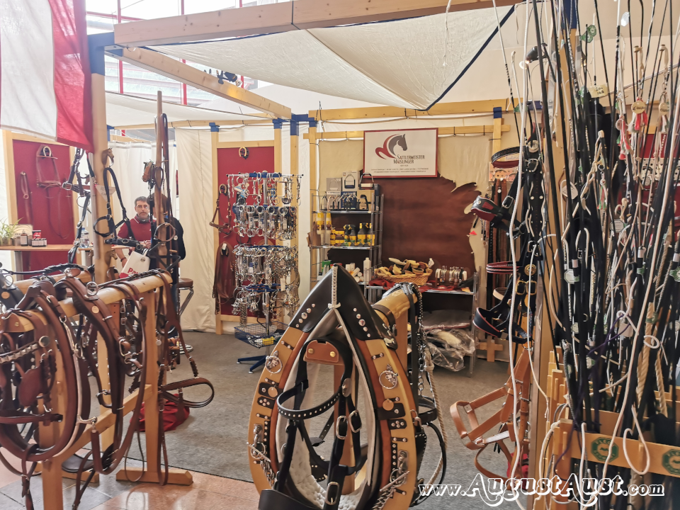 Sattlermeister Markus Maislinger. Foto: August Aust Sattlermeister Markus Maislinger. Foto: August Aust