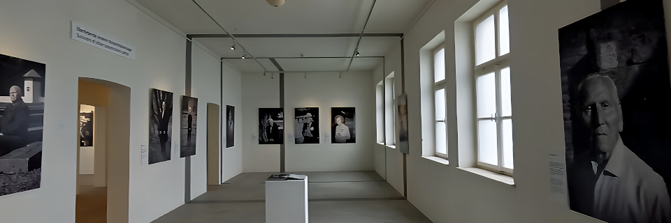 Porträts von Stefan Hanke. Foto: August Aust Porträts von Stefan Hanke. Foto: August Aust