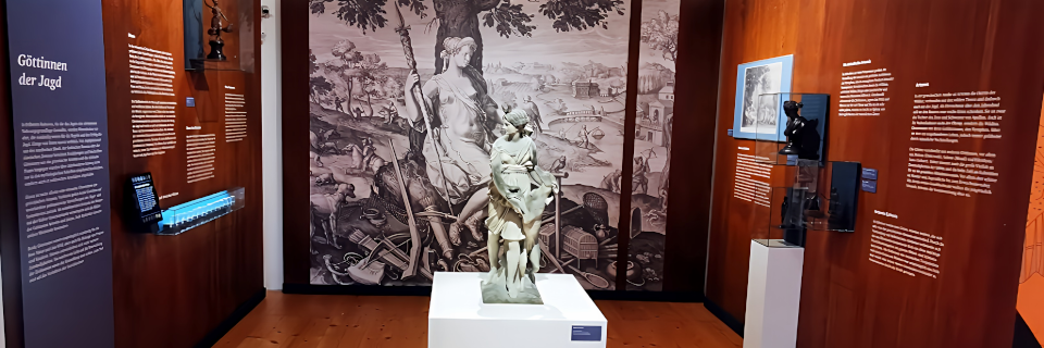 Ausstellung. Die Jagd ist weiblich. Foto: August Aust Ausstellung. Die Jagd ist weiblich. Foto: August Aust