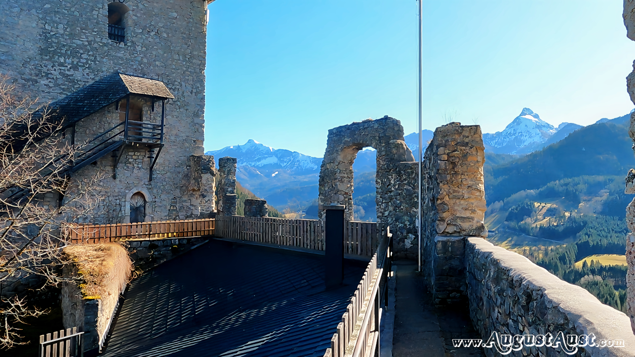 Burgruine Gallenstein in der Steiermark. Foto: August Aust Burgruine Gallenstein in der Steiermark. Foto: August Aust