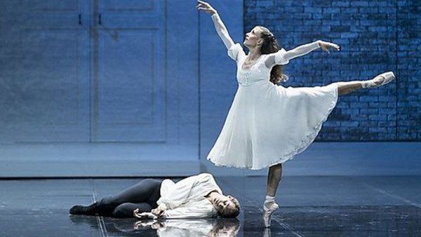 (Dis)Tanz. Mit dem Balett der Oper Graz. Fotos: Oper Graz (Dis)Tanz. Mit dem Balett der Oper Graz. Fotos: Oper Graz