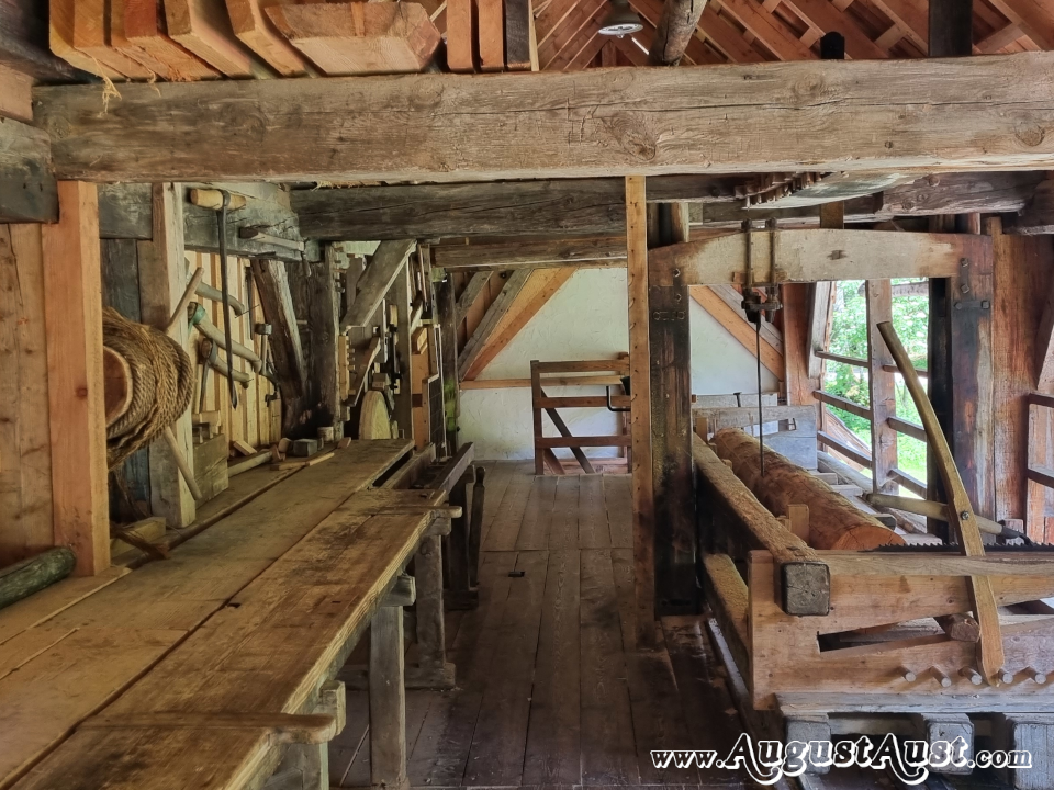 Venezianersäge. Foto: August Aust Venezianersäge. Foto: August Aust