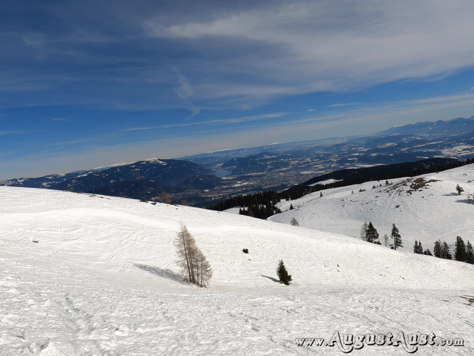 Ossiacher See und Villach. Foto: August Aust Ossiacher See und Villach. Foto: August Aust