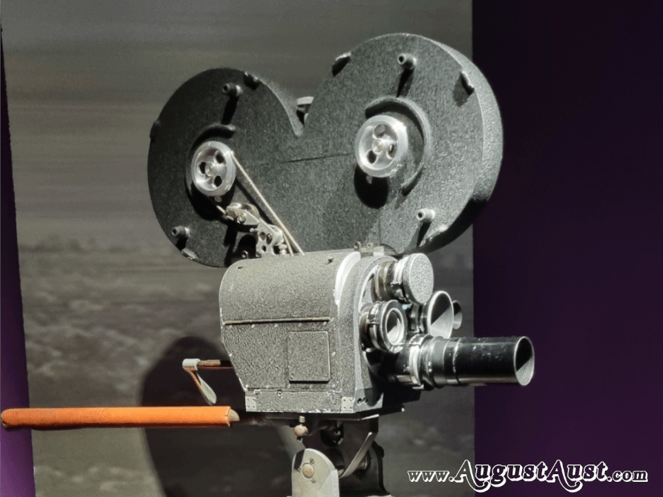 Die ersten Filmkameras. Foto: August Aust Die ersten Filmkameras. Foto: August Aust