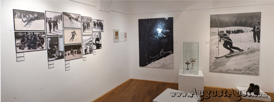 Ausstellung. Schilauf in Ybbsitz. Foto: August Aust Ausstellung. Schilauf in Ybbsitz. Foto: August Aust