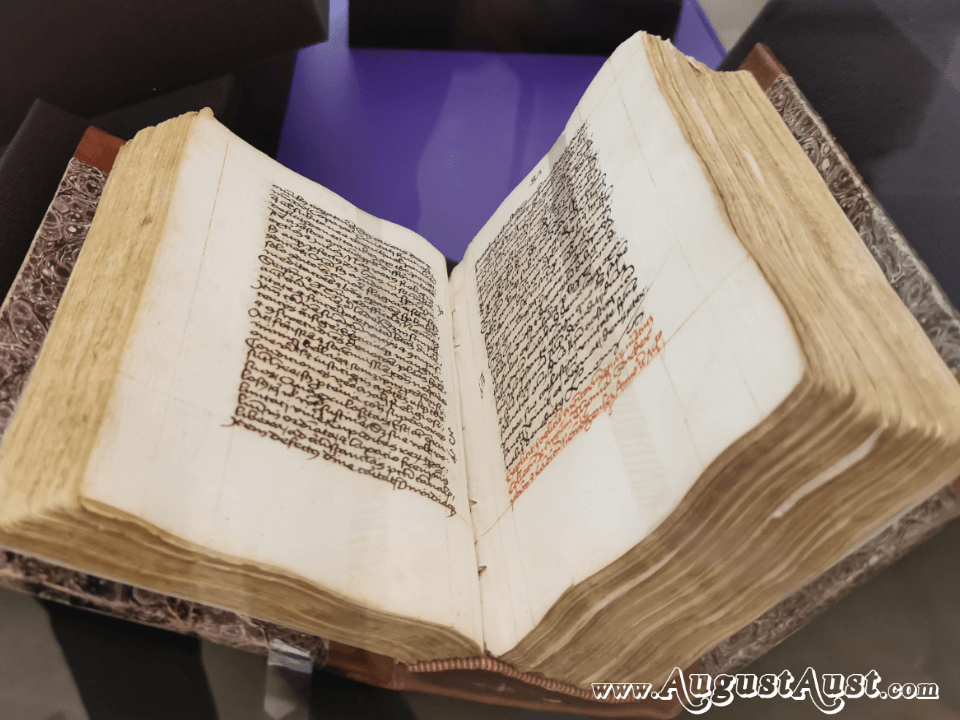 Handbuch für Priester gegen Ketzer. Foto August Aust Handbuch für Priester gegen Ketzer. Foto August Aust