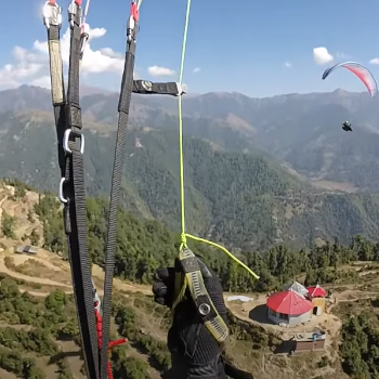 Video Alex Gagarin. Paragliding im Himalaya Video Alex Gagarin. Paragliding im Himalaya