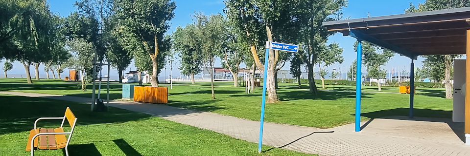 Strandbad Neusiedl am See. Foto: August Aust Strandbad Neusiedl am See. Foto: August Aust