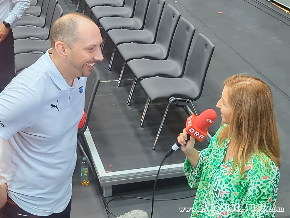 Chris O’Shea und Caroline Pflanzl. Foto: August Aust Chris O’Shea und Caroline Pflanzl. Foto: August Aust