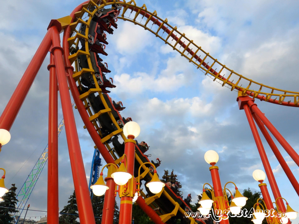 Wien Prater Boomerang. Foto: August Aust Wien Prater Boomerang. Foto: August Aust