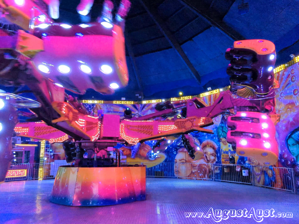 Wien Prater. Extasy. Foto: August Aust Wien Prater. Extasy. Foto: August Aust