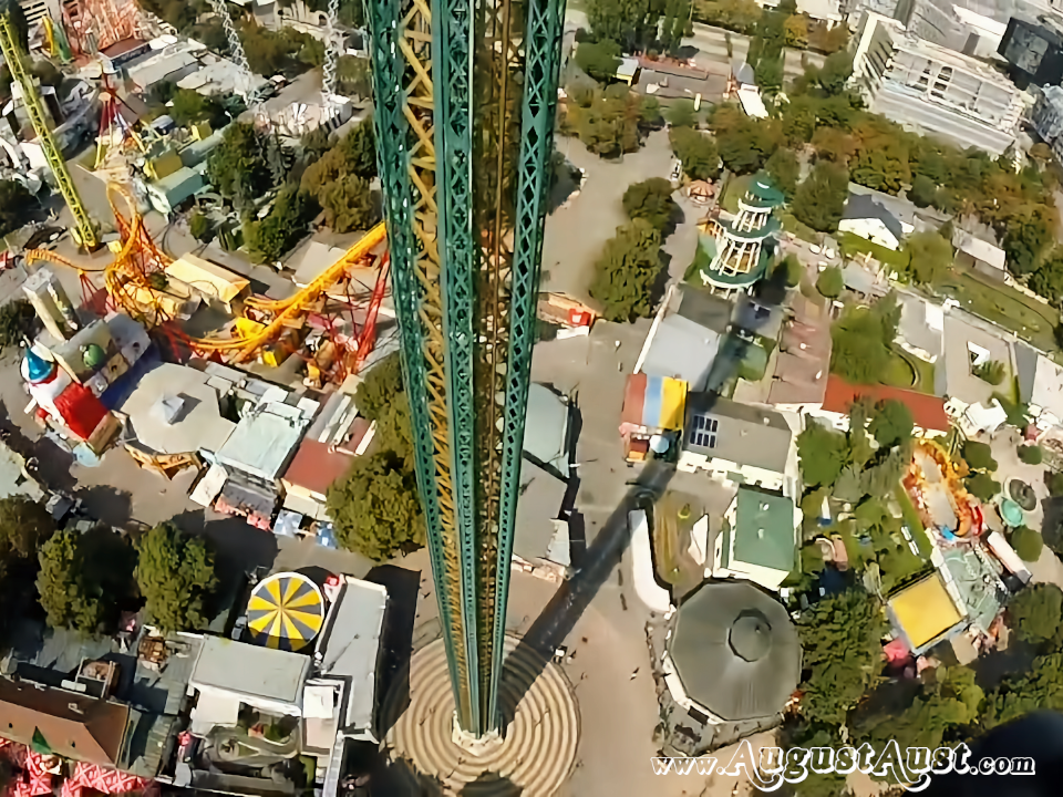 Wien Prater Turm. Foto: August Aust Wien Prater Turm. Foto: August Aust