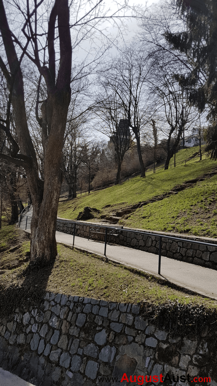 Weldenstraße Aufgang zum Schloßberg. Foto August Aust