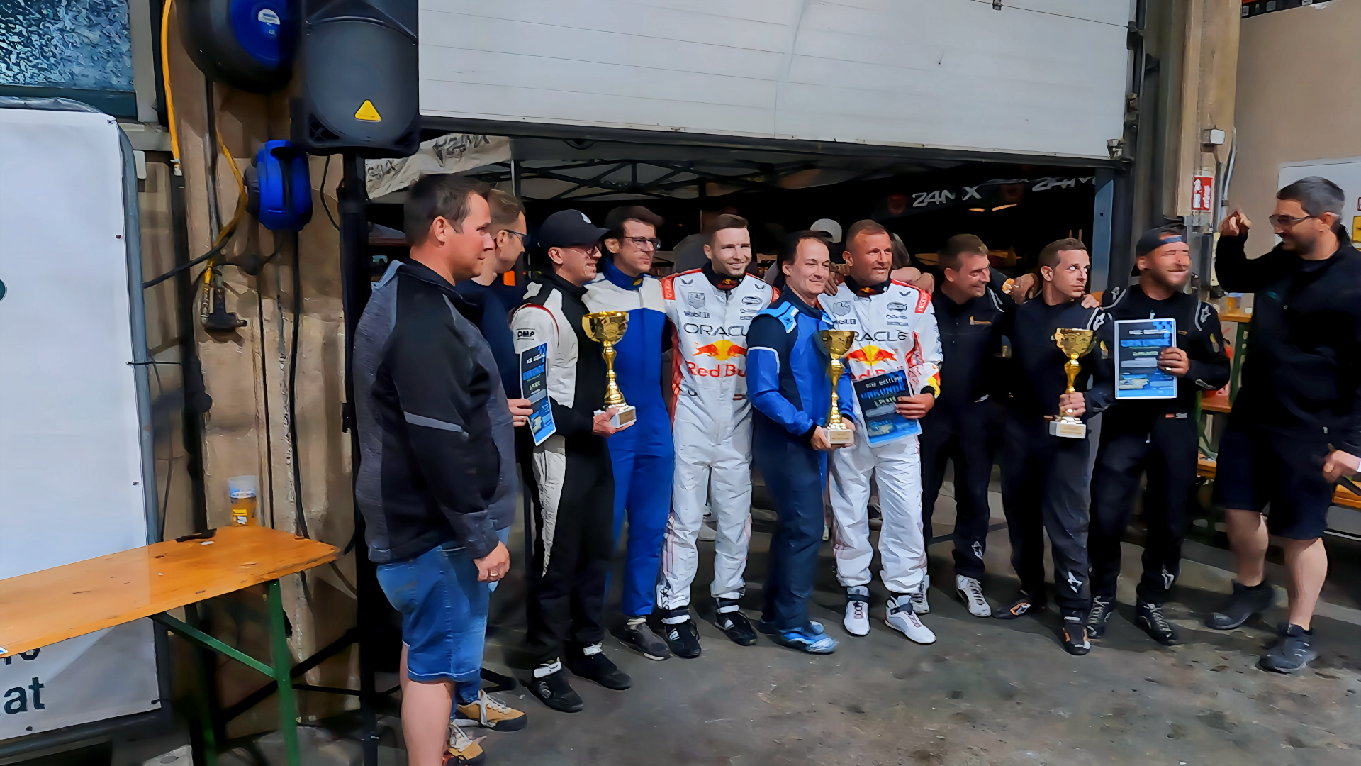 Go-Kart-Event Siegerehrung Foto: @ August Aust Go-Kart-Event Siegerehrung Foto: @ August Aust