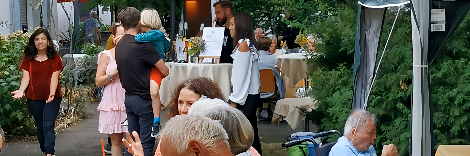 Sommerfest WG Algersdorfer Straße. Foto: August Aust  Sommerfest WG Algersdorfer Straße. Foto: August Aust